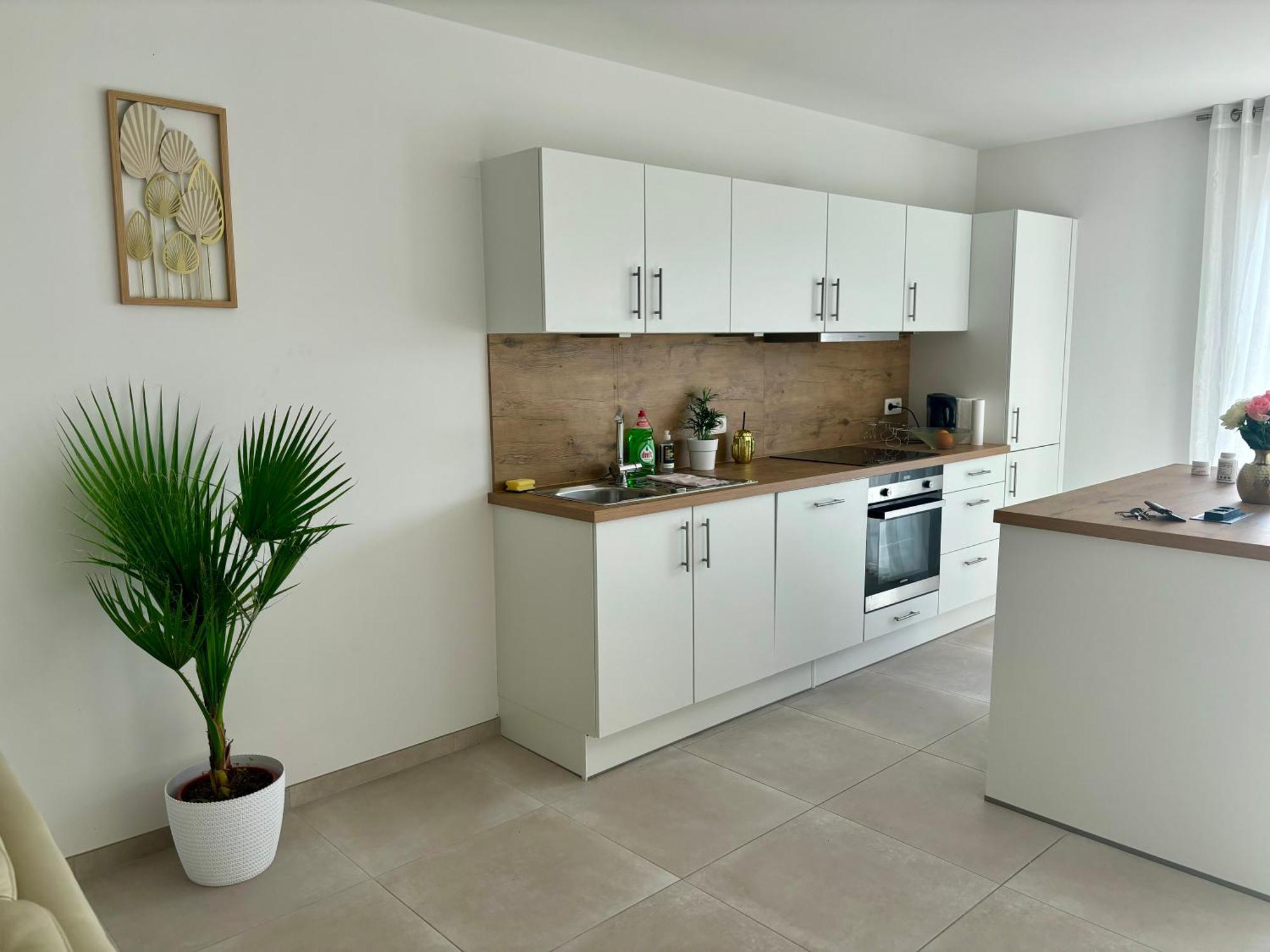 2 Bedrooms Luxury Apartment - Guillemins 列日 外观 照片