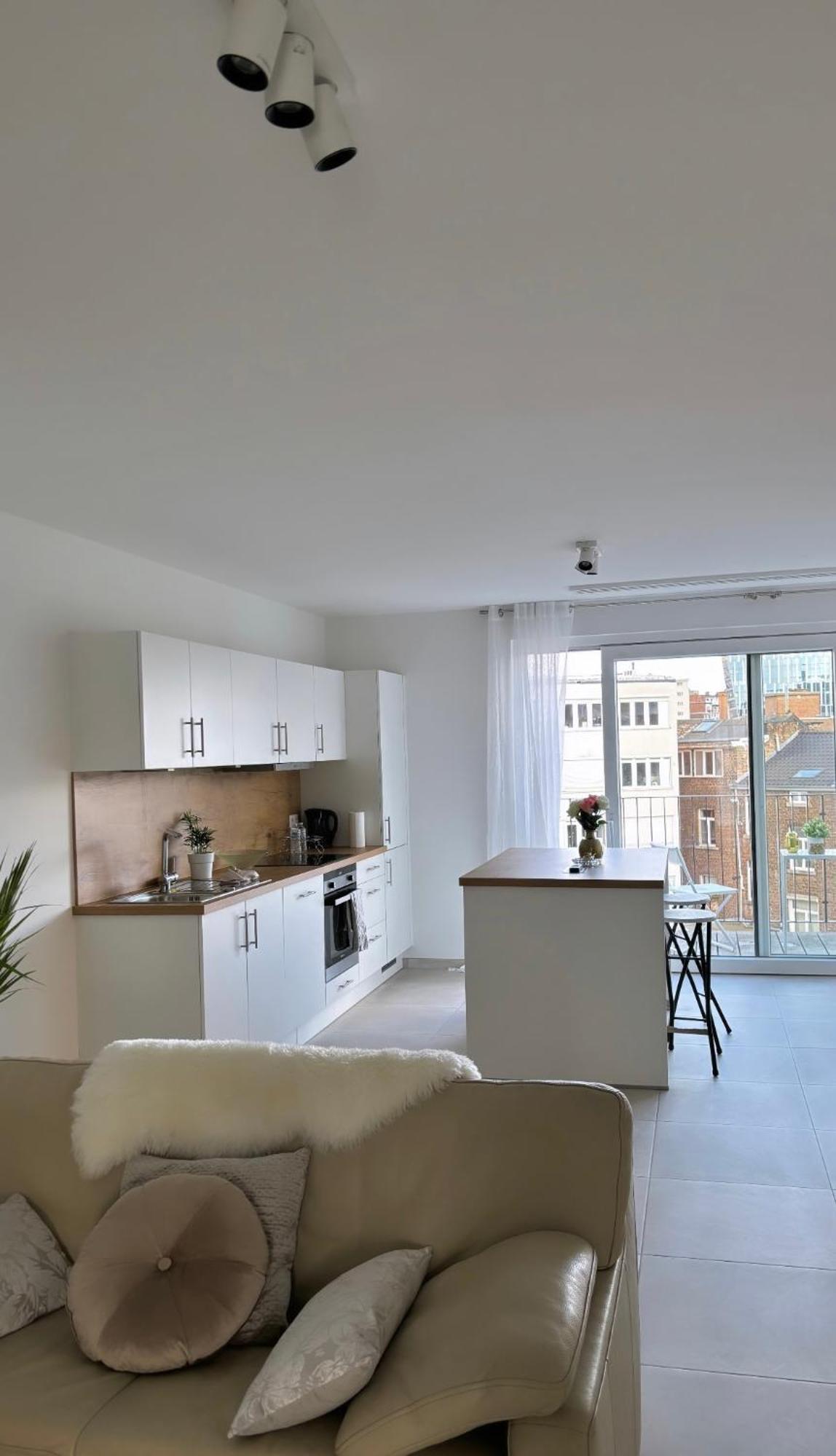 2 Bedrooms Luxury Apartment - Guillemins 列日 外观 照片