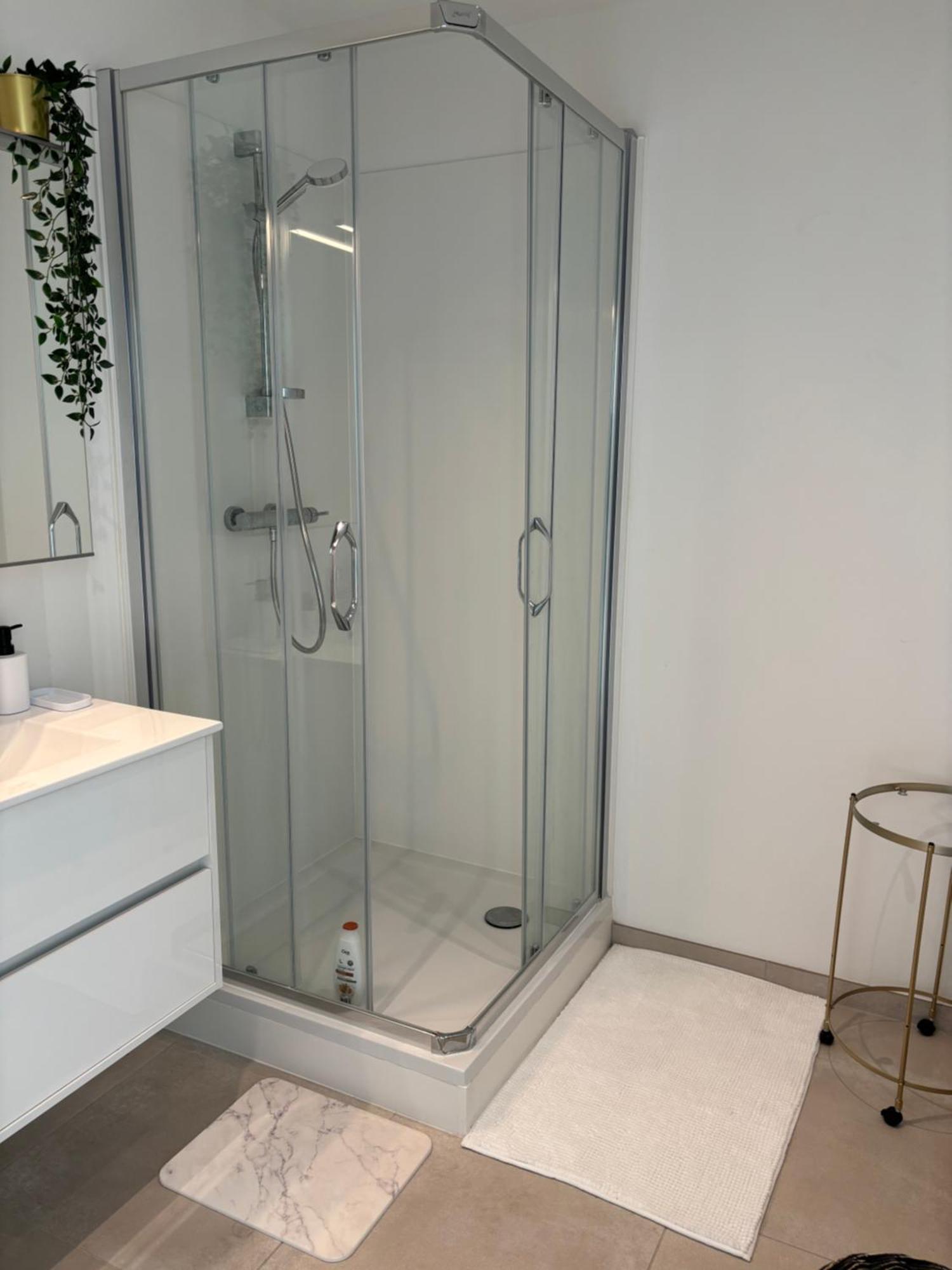 2 Bedrooms Luxury Apartment - Guillemins 列日 外观 照片