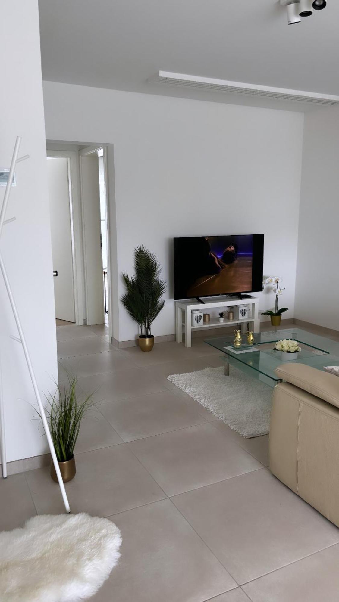 2 Bedrooms Luxury Apartment - Guillemins 列日 外观 照片